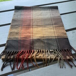 V.Fraas ⭐️Scarves! Great fall colors